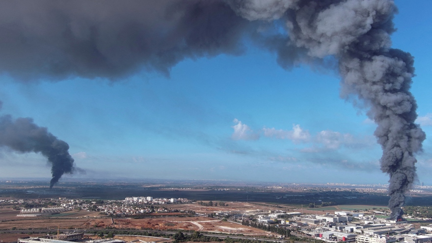 Gần 800 người thương vong trong cuộc tấn công của Hamas vào Israel